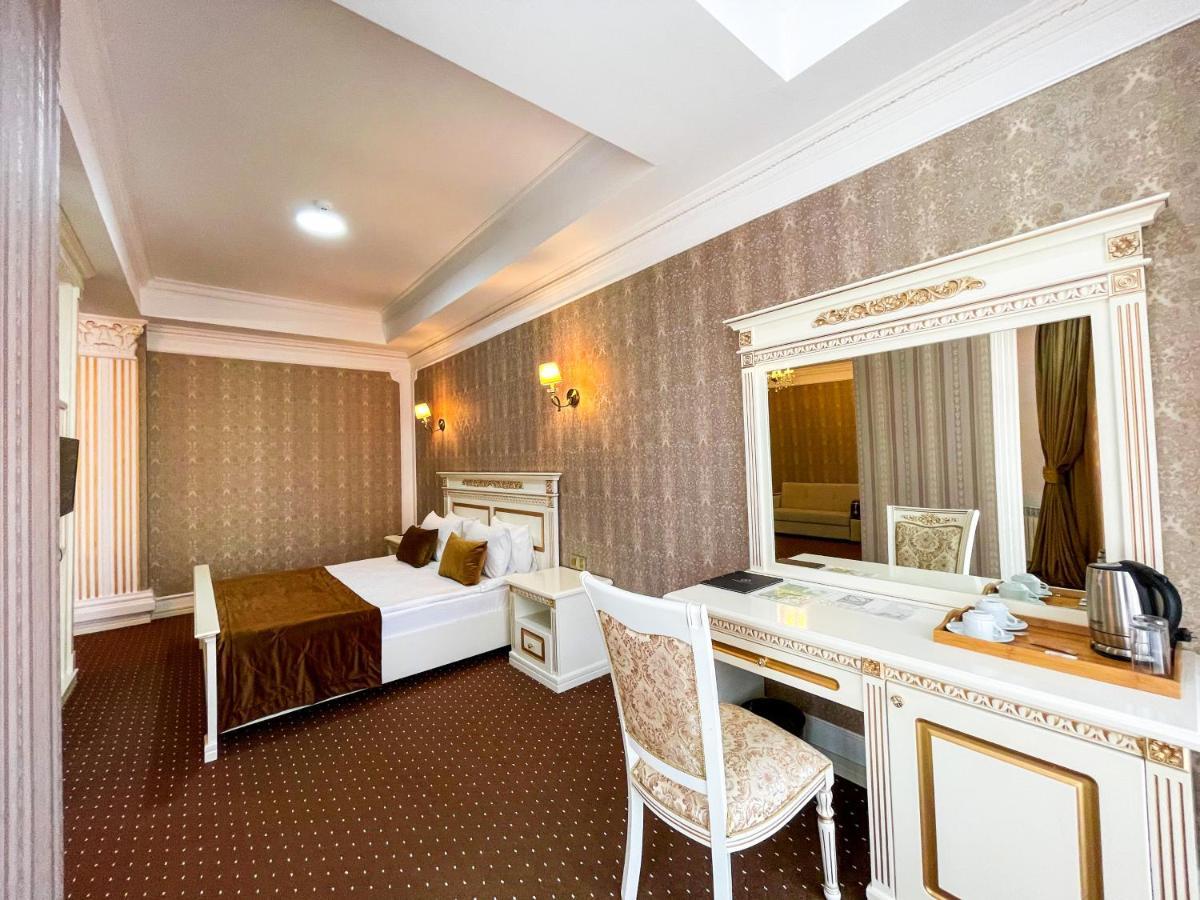 Premier Palace Baku Exterior photo