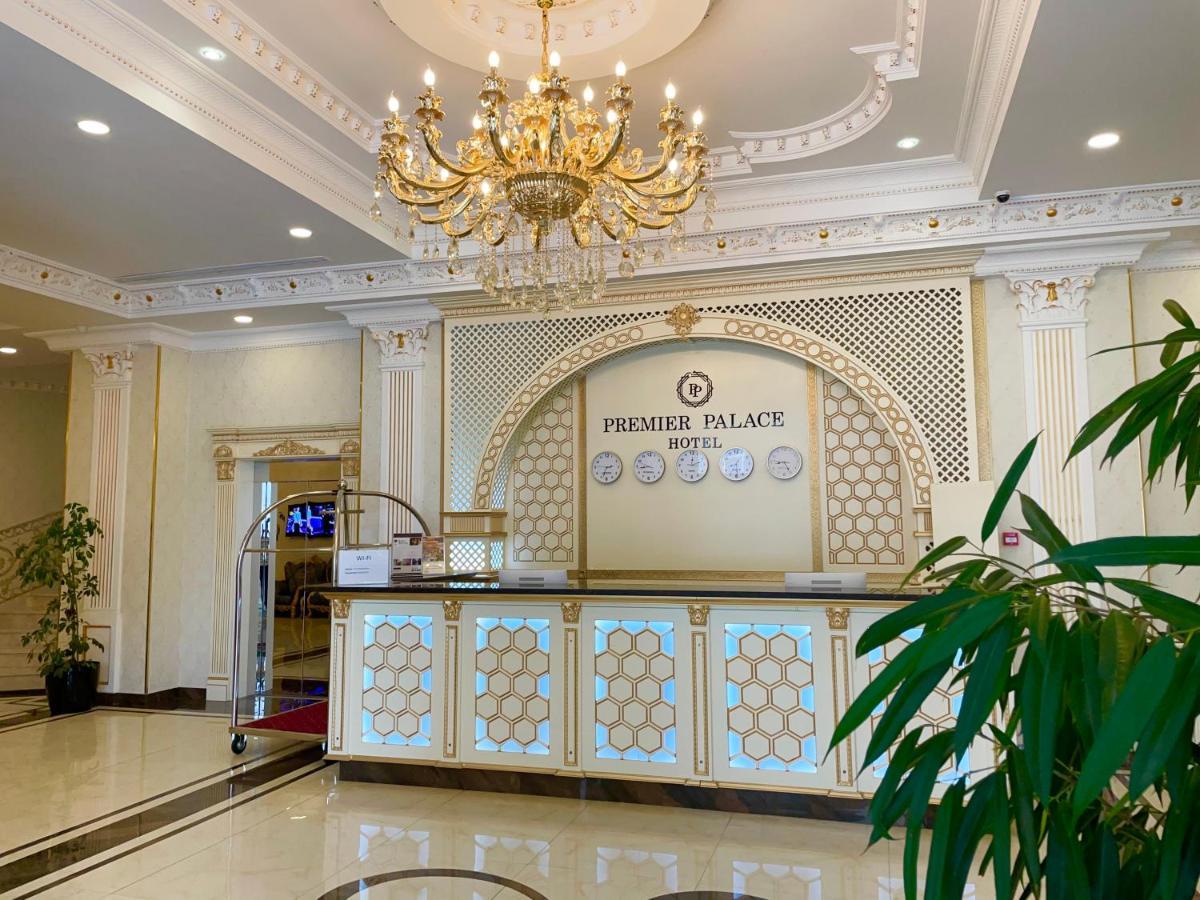 Premier Palace Baku Exterior photo Reception desk